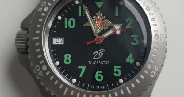 ロシアの自動腕時計HUNTER Ratnik 6E4-2-100mデジタル迷彩
